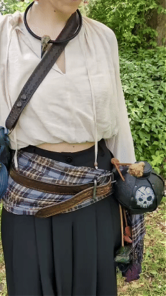 🔥Last Day 49% OFF - 💣🏴☠️Pirate Skull Bomb Shape Crossbody Bag