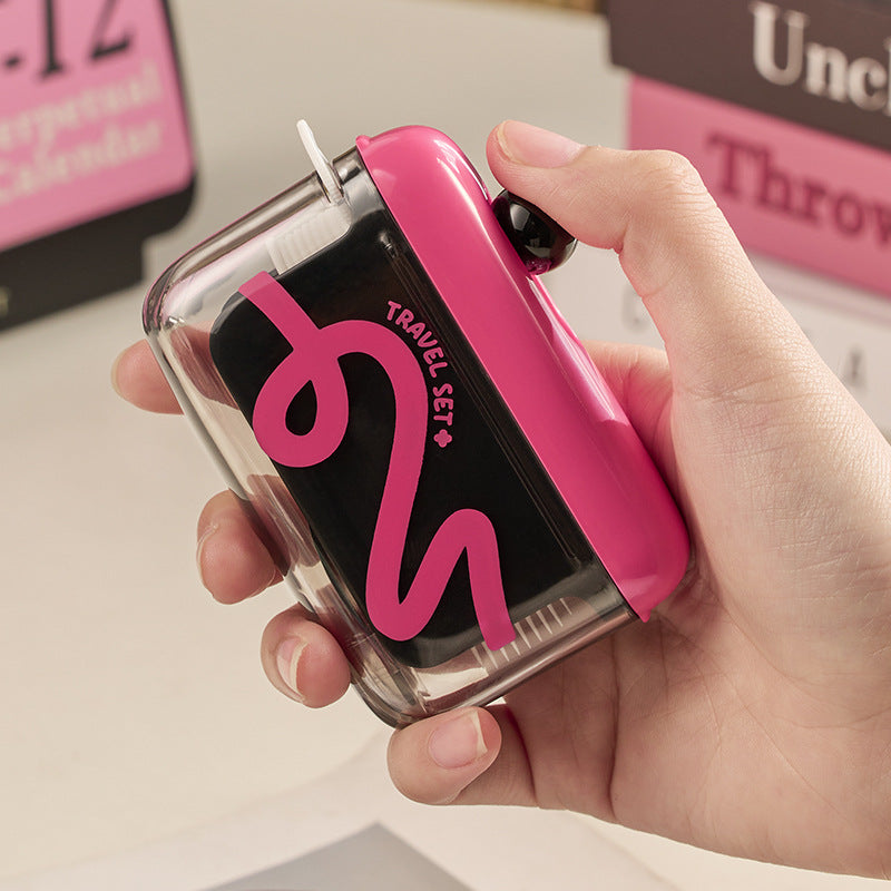 π¦·πTravel-sized storage case - features an automatic pop-up dispenser