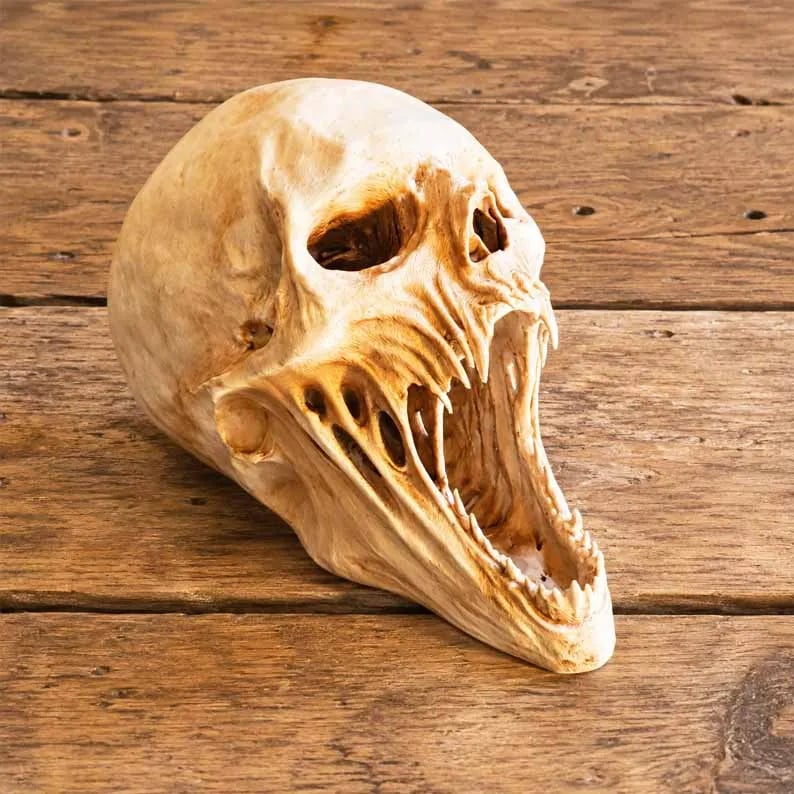 💀Gothic Skull Sculpture