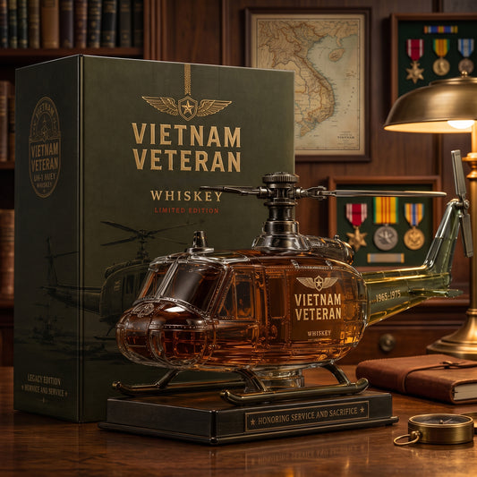 🇺🇸🚁🎖️Vietnam Veteran Military Helicopter 1965-1975 Whiskey Bottle