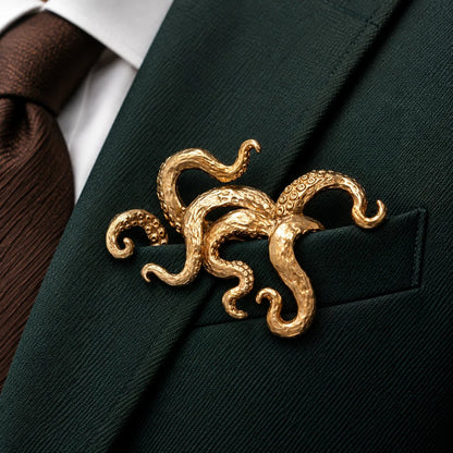 🦁✨ Luxury Sculpted Animal Brooch – Premium Statement Piece for Suits & Blazers