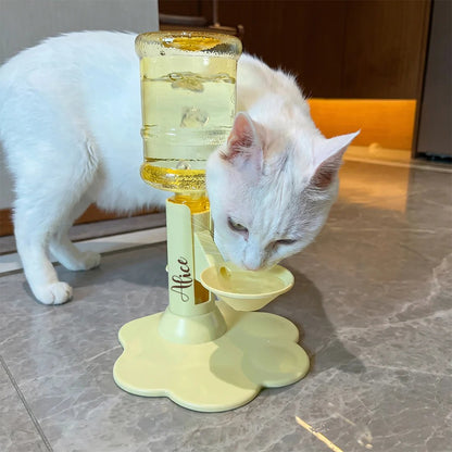 🐾💧Portable Pet Hydration Solution for Happy Walks