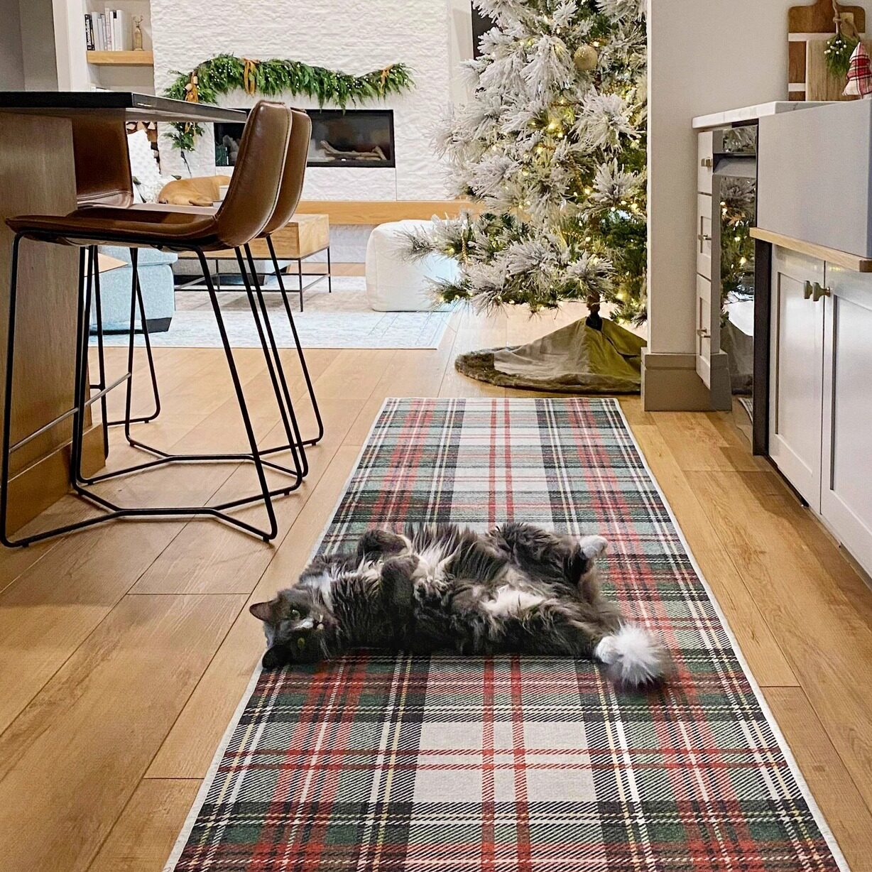 American Vintage Plaid Kitchen Runner Rug - Non-Slip & Machine Washable