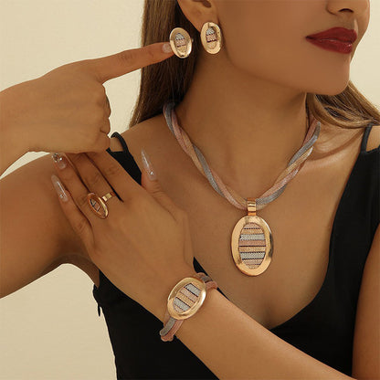 💎 Rhinestone Jewelry 4-Piece Set – Necklace, Earrings, Bracelet & Ring – Complete Your Look! ✨